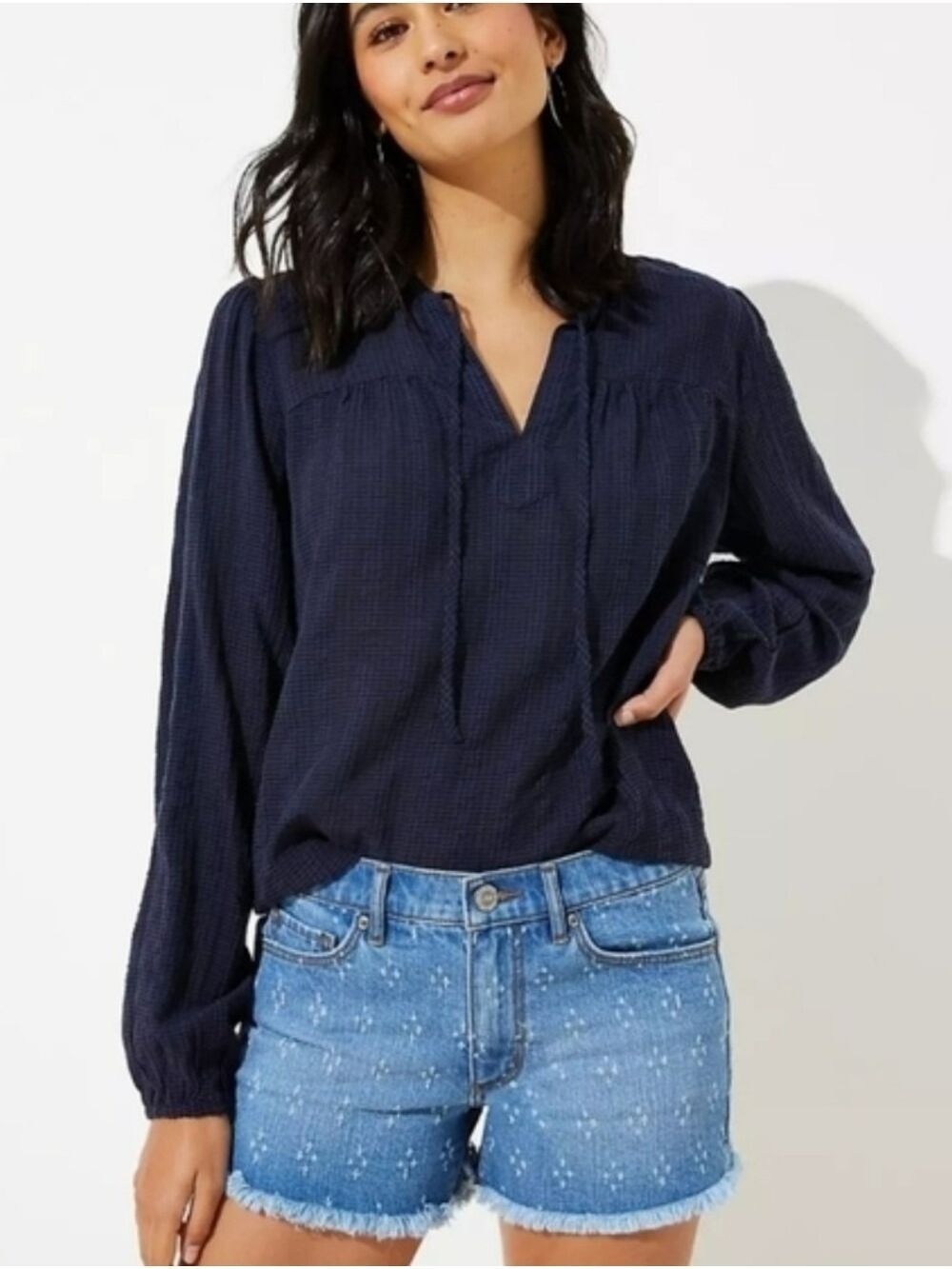 LOFT CUT OFF MID RISE DENIM SHORTS BOTANIC BLUE WASH SIZE 27 NWOT - Picture 1 of 8